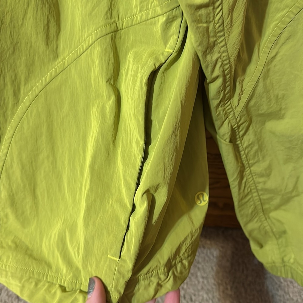 lululemon athletica Green Jacket - Picture 4 of 5